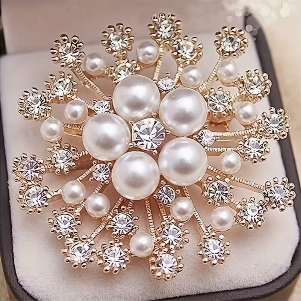 Snowflake Brooch Pin Modern New